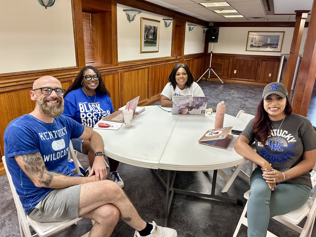 ukcosw's tweet photo. 2024 DSW ReZ Week 💙 ReZ Week gathers students across the DSW program to connect, learn, and explore what’s #WildlyPossible! https://t.co/yN8S6LZ5f3