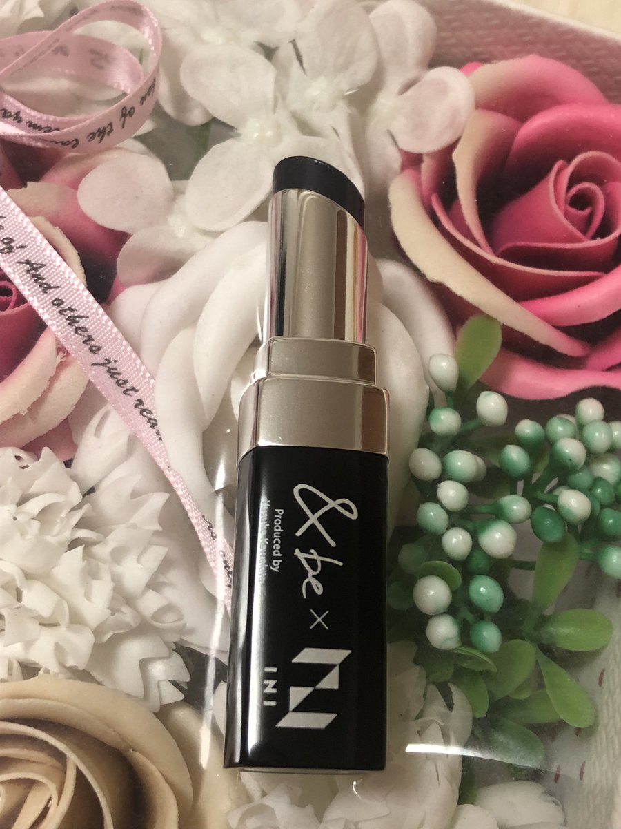 mk3ab's tweet photo. 娘が買ってきてくれました💄
とっても嬉しい
#myTAG
ブルベ気味の私は淡いパープル
イエベ気味の娘はほんのり赤み
という感じで
使用感抜群でした😊
何よりパッケージにテンション上がり
凹んでた気持ちも上向きに⤴️
大切に使います
#INI #シアーリップでオソロINI
@official__INI @andbe_official https://t.co/pl3siWNBi6