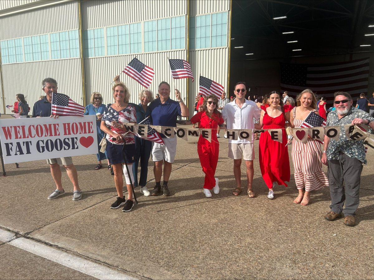13NewsNow's tweet photo. Several squadrons touched down at NAS Oceana in Virginia Beach Friday morning, capping off a nine-month deployment with the USS Dwight D. Eisenhower Carrier Strike Group. https://t.co/h3rBY76Tnx https://t.co/XNTibTnuOQ