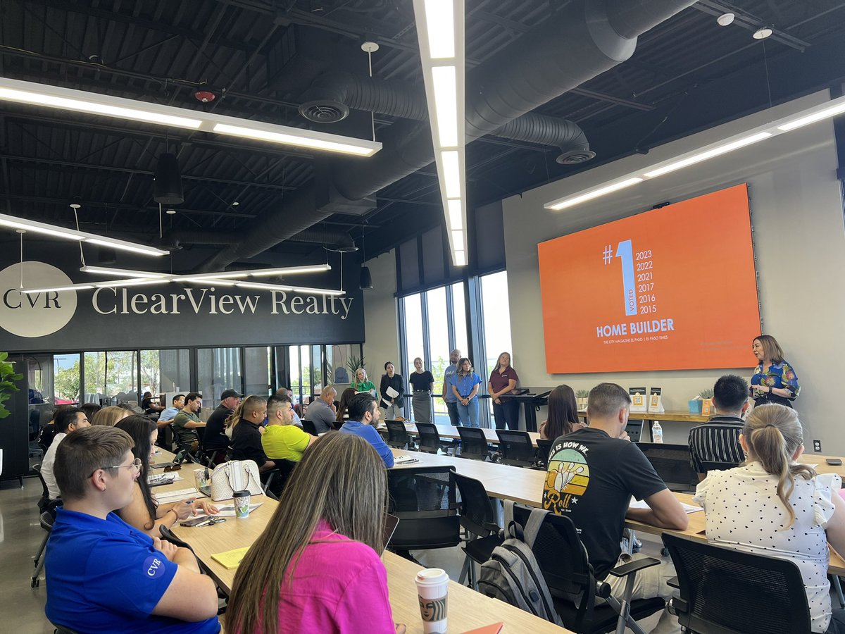 paloverdehome's tweet photo. Fantastic Palo Verde Homes sales meeting at ClearView Realty this morning! We have AMAZING homes and incentives ready for you! Great homes, additional seller contribution, bonuses, fridges, buy downs, we have it all. Call for more information 915.996.5972. 🫶🏼🧡✌️ https://t.co/x2senDRrQ4