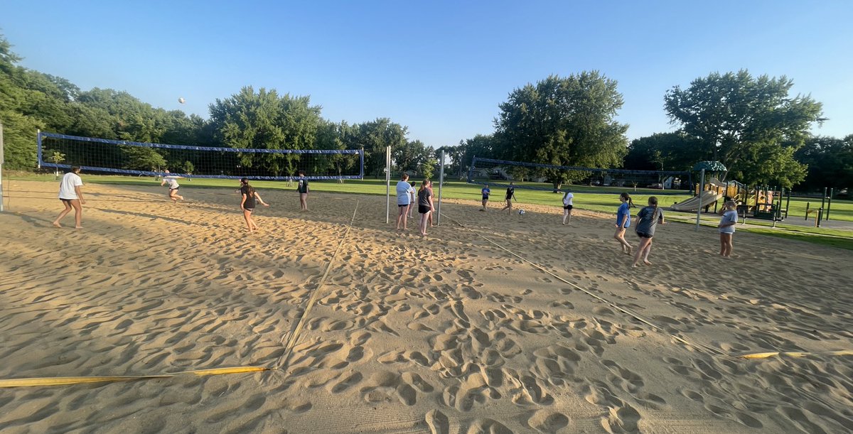 BlueDragonVB's tweet image. We took advantage of the warm weather and had open gym in the sand last night. We enjoyed ice cream after and only left with a few mosquito bites!