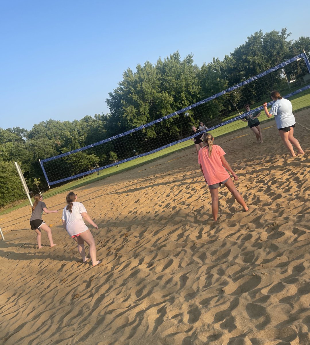 BlueDragonVB's tweet image. We took advantage of the warm weather and had open gym in the sand last night. We enjoyed ice cream after and only left with a few mosquito bites!
