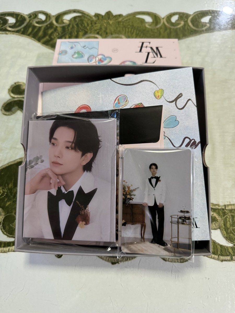 helluanything's tweet photo. 🛒 [ #HelluAnythingOnHandItems ]

❗️SALE❗️
SEVENTEEN FML JIHAN VERSION 

🏷250 each
🏷400 set

✅On Hand
✅Sealed
✅Ready to Ship (sdd/sco)
✅PAYO

📍Sampaloc, Manila

wts lfb scoups jeonghan joshua jun hoshi wonwoo woozi the8 mingyu dk seungkwan vernon dino https://t.co/mbZqSyTDKu