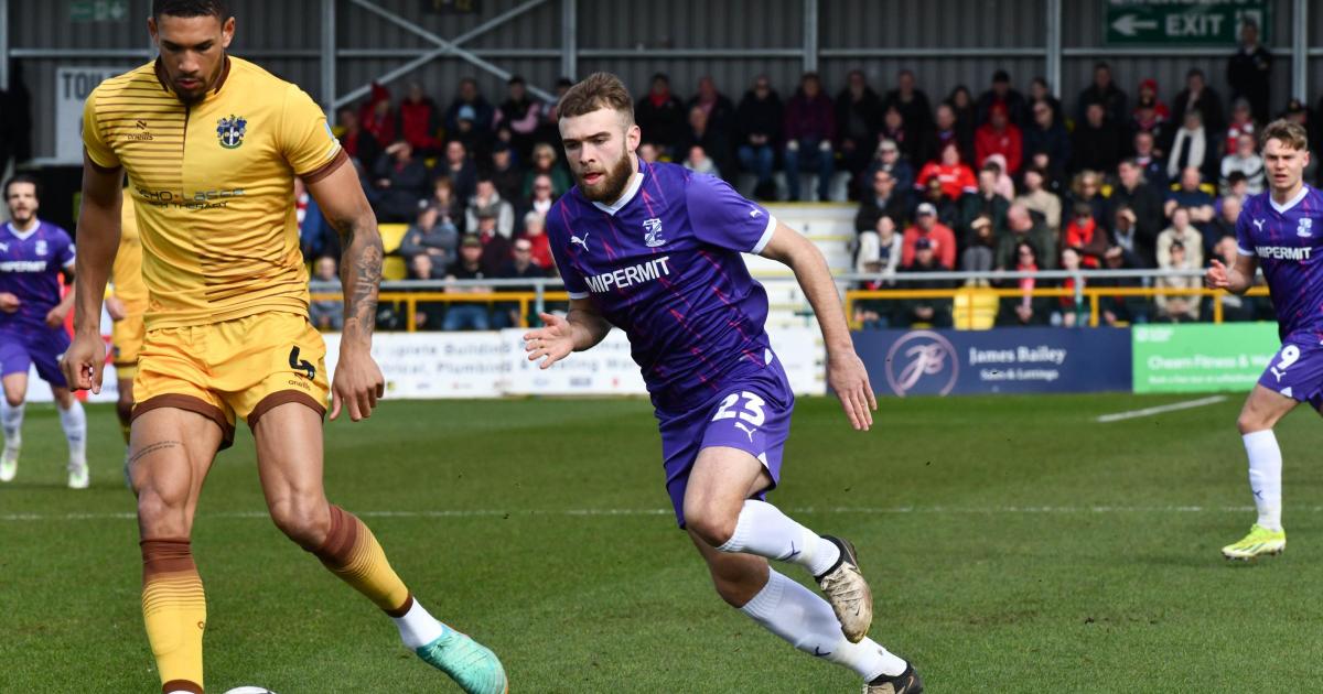 WTSport (@wtsport) on Twitter photo Swindon Town players must 'enjoy suffering' this season dlvr.it/T9W3Dr Swindon Town players must 'enjoy suffering' this season dlvr.it/T9W3Dr