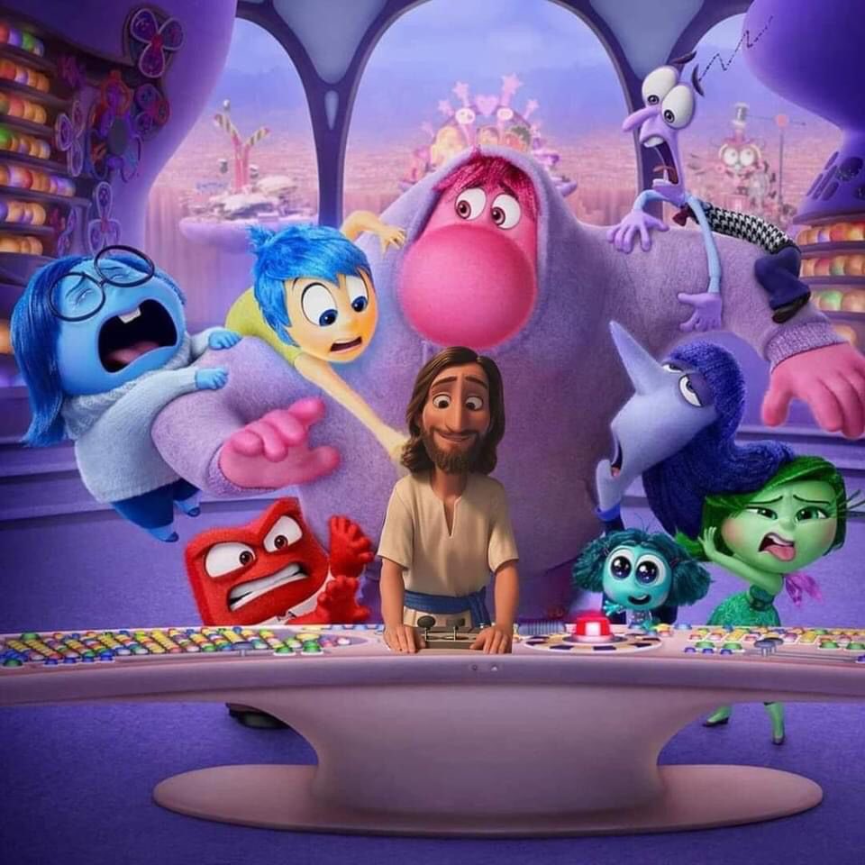 Psicoloco's tweet photo. Esta imagen describe perfectamente como el introyecto religioso destruye la salud mental de una infancia:

1) haciéndole dudar de su propia capacidad de auto-regulación como persona. 
2) controlando su regulación emocional hacia la búsqueda de aprobación, y cumplimiento de intereses particulares de una religión.
3) enajenándole dentro de un egocentrismo religioso que le dará una perspectiva moral de la existencia con bases científicas de la edad media.