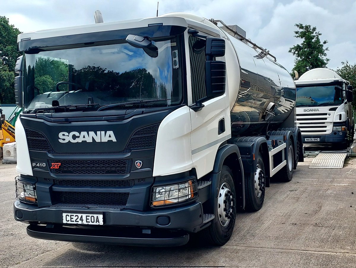 RWKeltruck's tweet photo. Freightage have completed another Milk Tanker Body remount, this being their 6th, P 410 8x2*6 XT chassis cab, on with a 5 Yr Full Repair & Maintenance #suppliedbykeltruck @keltruck @ScaniaUK https://t.co/JqShTgFcBY
