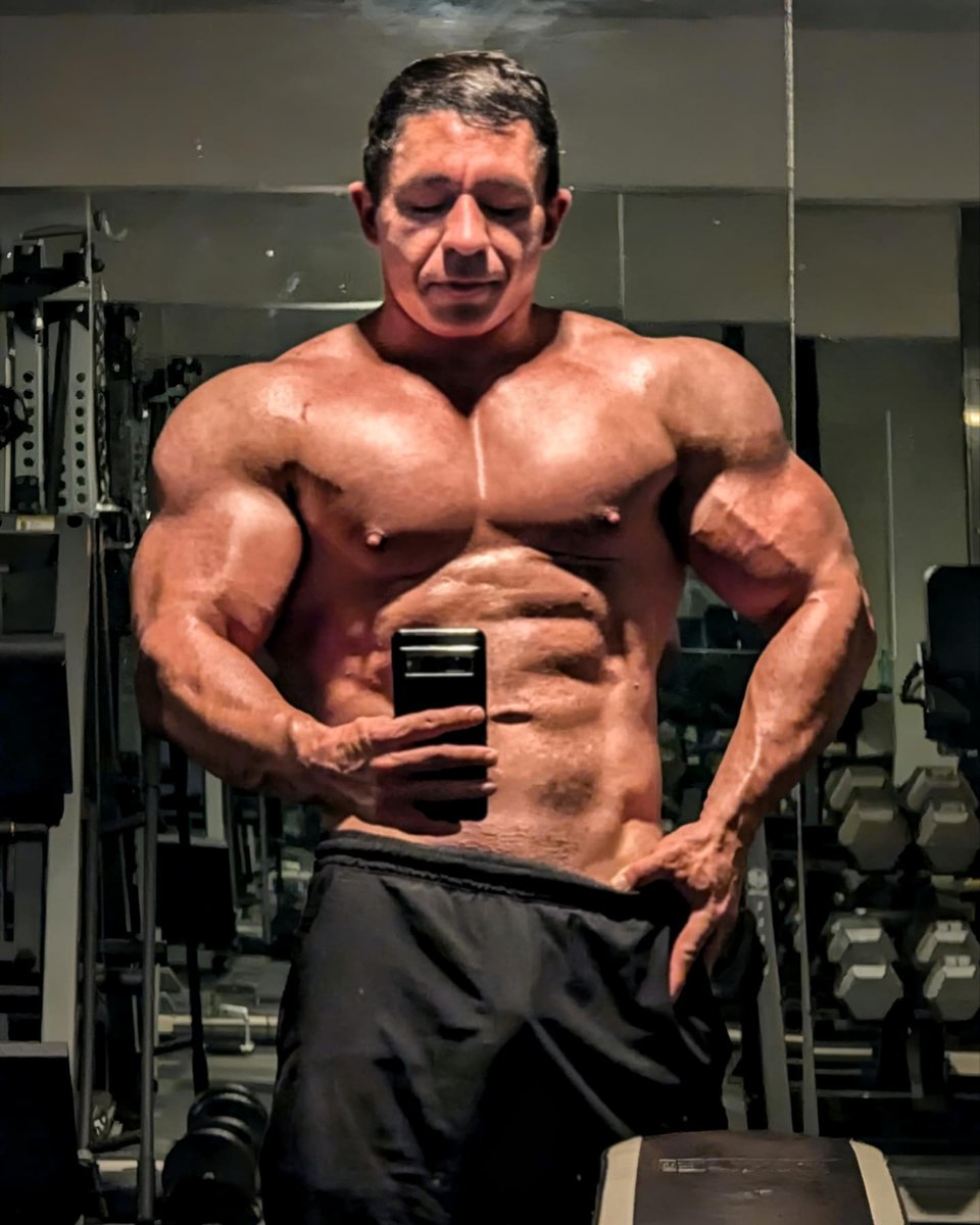 fosterfit's tweet photo. Happy #flexfriday 💪

#Bodybuilding #Muscle #Fitness #Stud #Jock #MuscleGrowth #Bodybuilder #MuscleWorship #MensPhysique #lgbt #Biceps #Fit #FitMen #FitnessModel #Flex #Gym #GymBro #MuscleMotivation #FitnessMotivation #muscleflex #losangeles #mensphysique #flex #musclebuilding https://t.co/Gg2u07hmSj