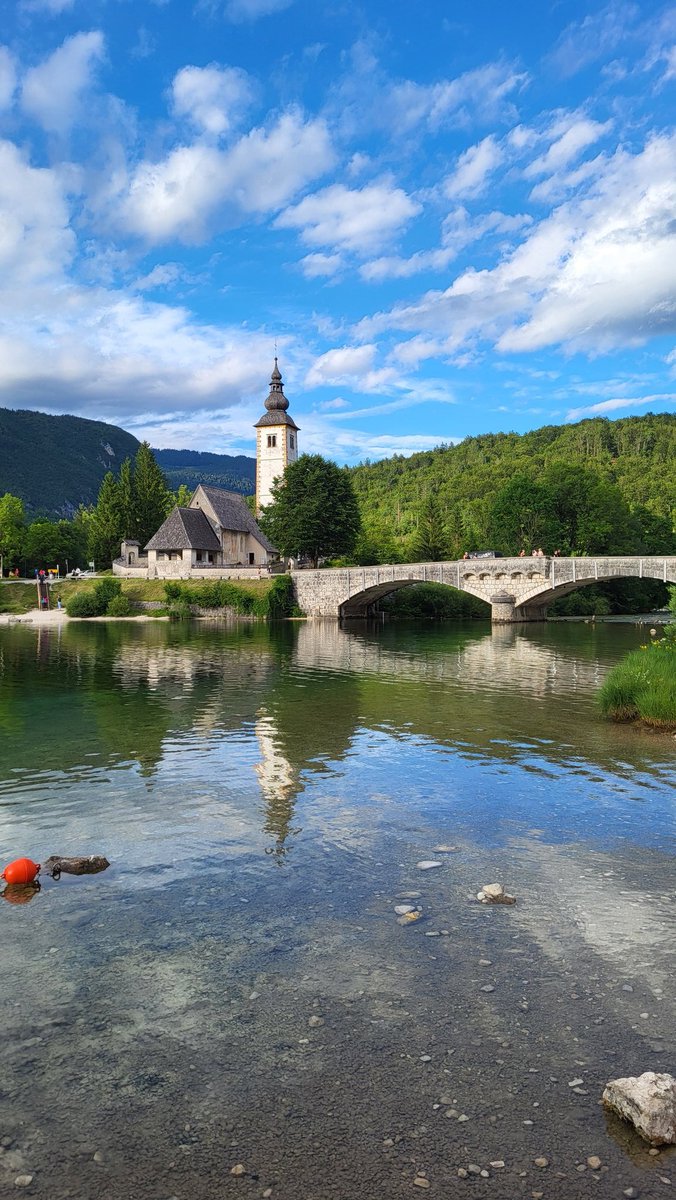 SarahBeddow1's tweet photo. Just back from a welcome break in stunning Slovenia 🇸🇮 . A real hidden gem. #Slovenia @adebeddow https://t.co/PDkYNOwV3Y