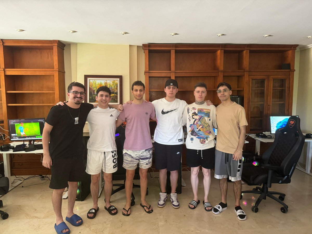 OFICIALMENTE 9Z ES INTERNACIONAL!
Nuestro equipo principal de csgo ya tiene todas las herramientas y papeles para pasar todo el año entrenando en españa contra los mejores del mundo
Sigamos construyendo #Go9z