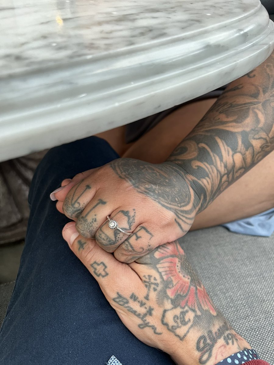 SlumChronic's tweet photo. She said “𝔂𝓮𝓼!” 💍

And just like that, my dream became reality and the universe shifted ❤️

@HamburgerHooker https://t.co/SHEXJIeaFP