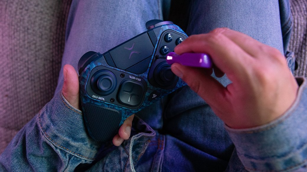 VictrixPro's tweet photo. Fight Pad Friday! Customizing your controller has never been easier than it is with the Midnight Mask Pro BFG Wireless Controller!
#victrixpro #victrixprobfg #playpdp #playstation #pcgaming https://t.co/x1Ihjlve9O