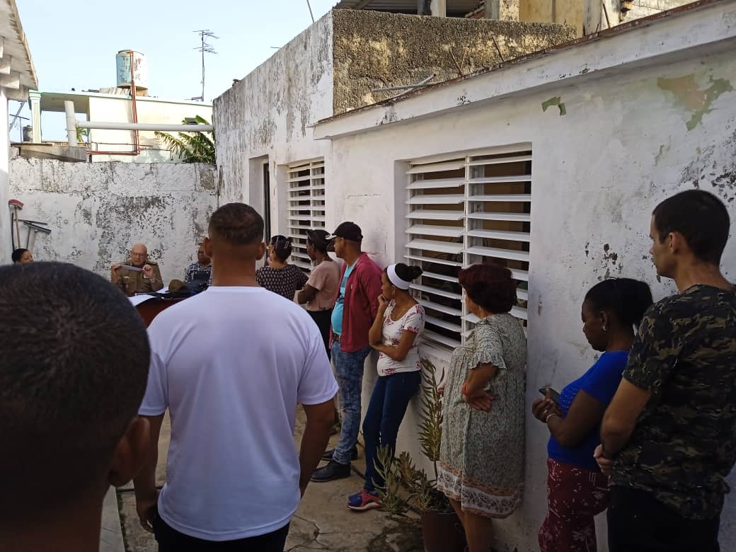 ElbaSague's tweet photo. Visita del Presidente #INOTU a la Dirección Municipal de Jagüey Grande en la provincia #Matanzas Fructífero intercambio con los trabajadores comprometiéndonos a trabajar cada día con mayor calidad #MatancerosEnVictoria #MatanzasDeGirónAl26 #OrdenamientoTerritorialYUrbanismo https://t.co/8VgXlzM4pv