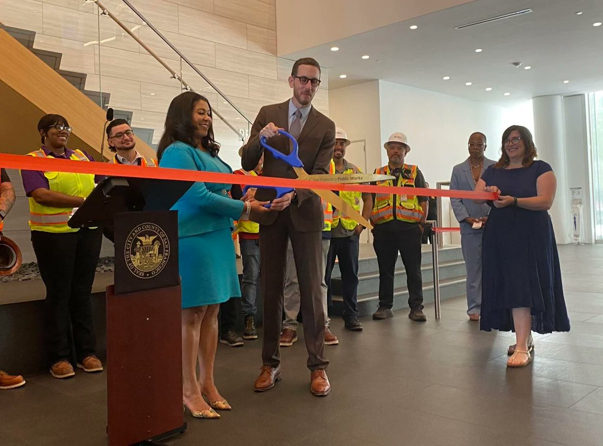yimbyaction's tweet photo. #YIMBYWin
Our Executive Director Laura Foote was just as excited as the rest of us to see SB 423 come into effect in San Francisco 😏
This is a much needed step to get serious about removing obstacles to building more homes 👏 We love to see it!
https://t.co/aHWstm5jxK https://t.co/fCtJiWdV7w