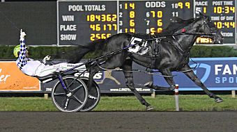 A look back as Tetrick aims to equal Pace record

From his earliest days of driving on the Grand Circuit, Tim Tetrick has enjoyed success in the Meadowlands Pace.
bit.ly/4bCZWhr

<a href="/HarnessKenW/">Ken Weingartner</a> <a href="/TR_Harness/">TETRICK RACING</a> 
Lisa Photo

#haressracing