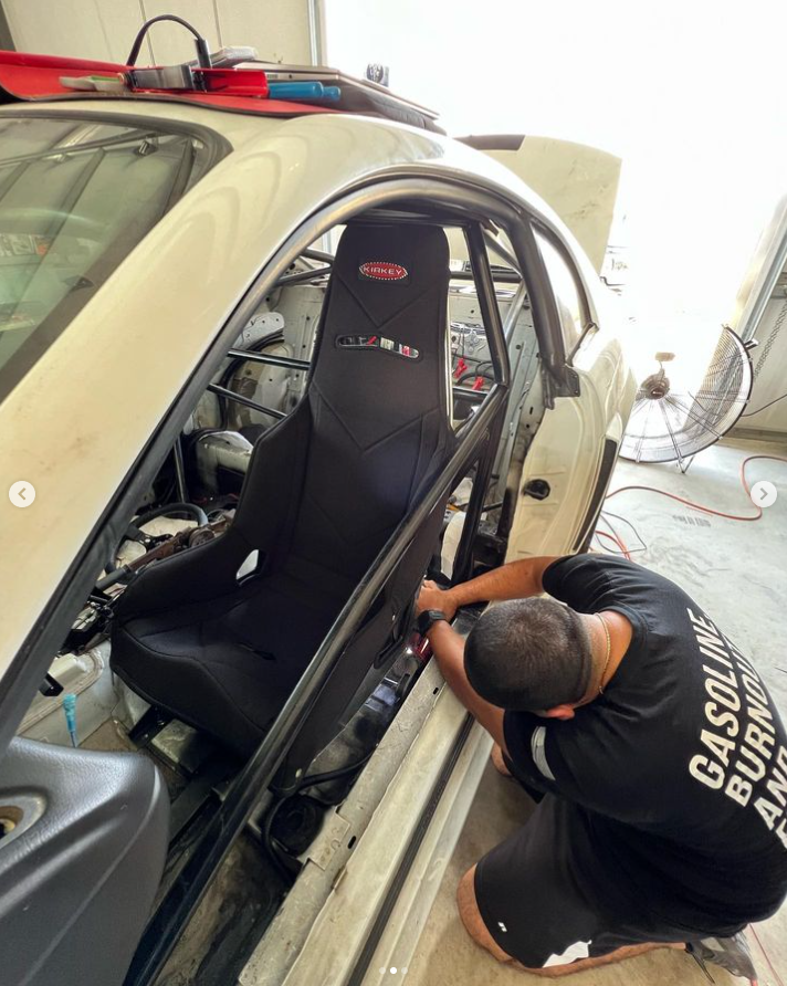 OfficialKirkey's tweet image. Gearing up for the track with a fresh seat install! 🏁🔥 📸 cred: IG @pablod04_ #RaceCarBuild #Kirkley #TrackPrep #RacingPassion #CarMods #SpeedMachine #MotorsportLife #GarageDays #PerformanceUpgrade