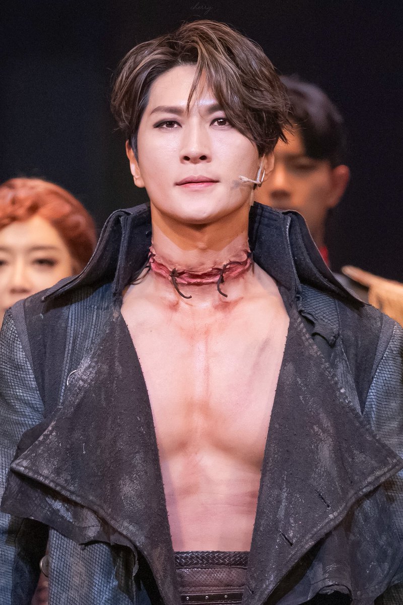 240711 #프랑켄슈타인  커튼콜     
앙리 뒤프레/괴물 #박은태 배우님