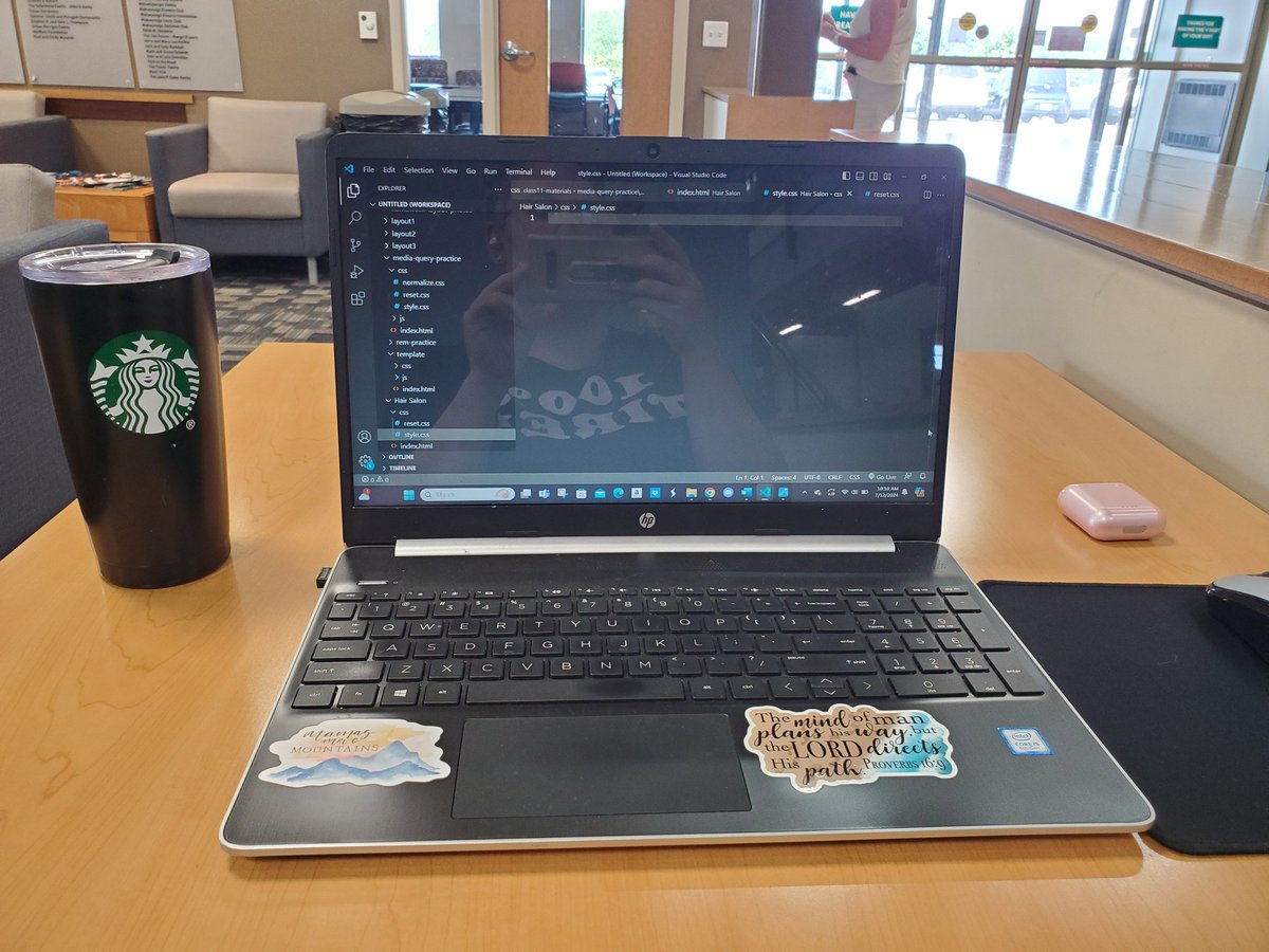SerenaRue2's tweet image. Day 3 of #codinginpublic at my local Y.

Ugh. Feeling like every morsel of CSS just fell out of my brain, and I&apos;m struggling to even get started. Feels like cheating if I go review--I should know this by now 🤦🏻‍♀️

Not sure if I should keep going or tackle on Monday.
#100devs #css