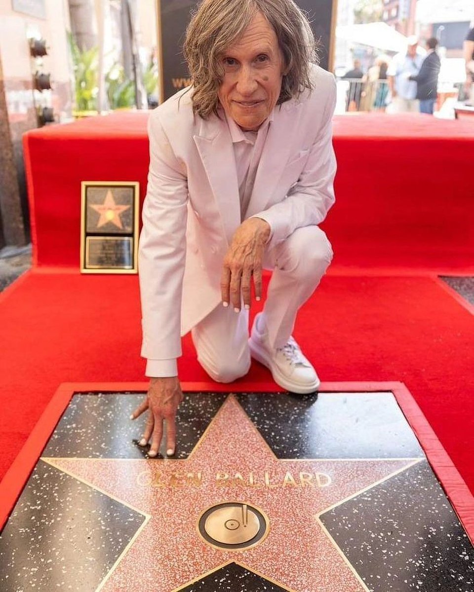 Back to the Future tweet media