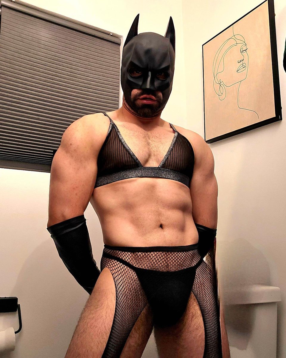 masculingerie's tweet photo. #hombreenlenceria #maninlingerie https://t.co/r7WG7d2XZ1