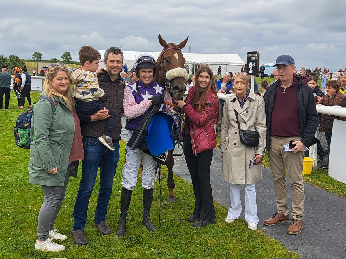 IrishRacing365's tweet photo. Smiling Bess &amp; @jody_mcgarvey with winning connections @KilbegganRaces https://t.co/GuLn3dGYo9