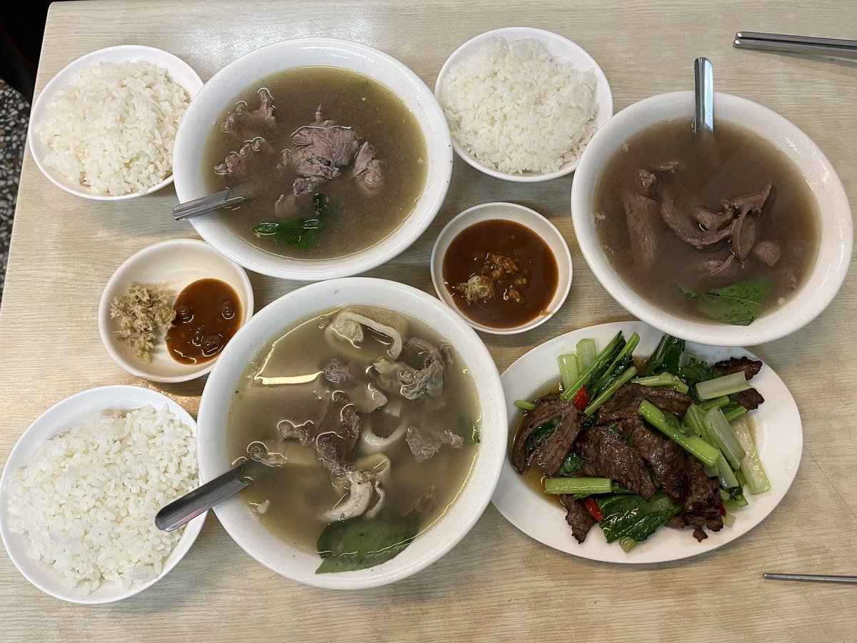 [食記] 潮州牛肉福 屏東潮州 藥膳牛雜湯沙茶牛肉