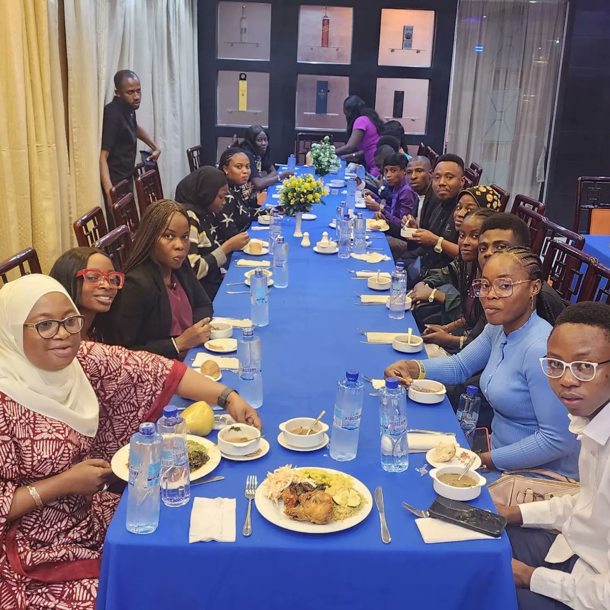 VanguardPharm's tweet photo. Just because it's Friday, Let's bless your timeline 📱

Vanguard Pharmacy Team says helloooo👋👋👋 

Half year meeting in pics 

TGIF

Enjoy your weekend 🤗

#VanguardPharmacy
#tgif https://t.co/9PNbaRNDnm