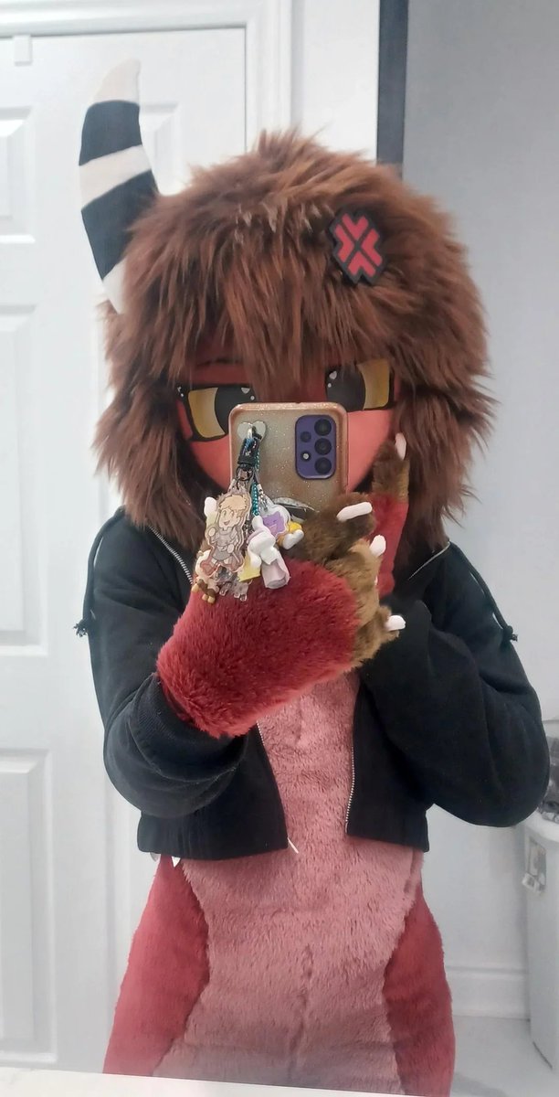 Sharpy! 🦨🎀 tweet media