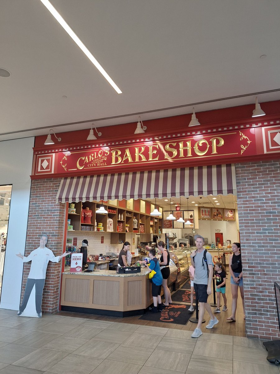 leckieboy1872's tweet photo. @CakeBossBuddy after 10 years finally got to a Carlo's, amazing 🏴󠁧󠁢󠁳󠁣󠁴󠁿🏴󠁧󠁢󠁳󠁣󠁴󠁿 https://t.co/isQ2IeDAQa