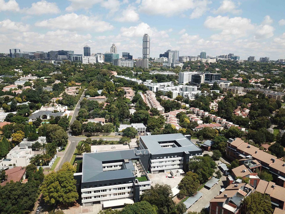 KayaNews's tweet image. Frustrated residents in the community of Atholl say #CityPower is not being honest about when supply will finally be restored in the area.

The area has been in the dark since Monday (8 July) due to overloading at the Cydna Substation in Alexandra.

#KayaNews KS.