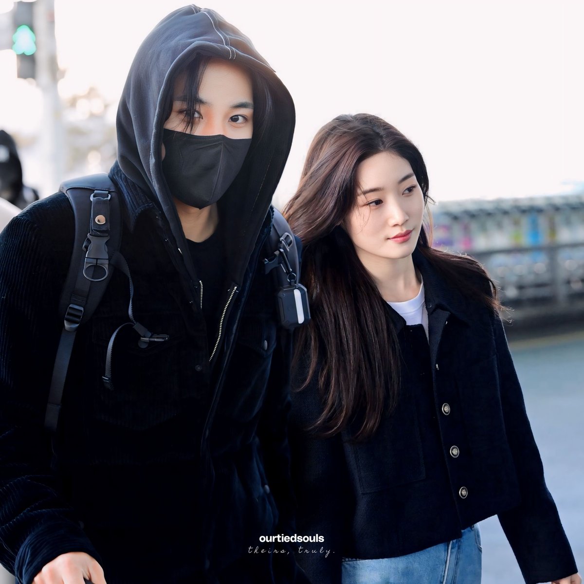 ourtiedsouls's tweet photo. airport preview https://t.co/AURSvGcWIi