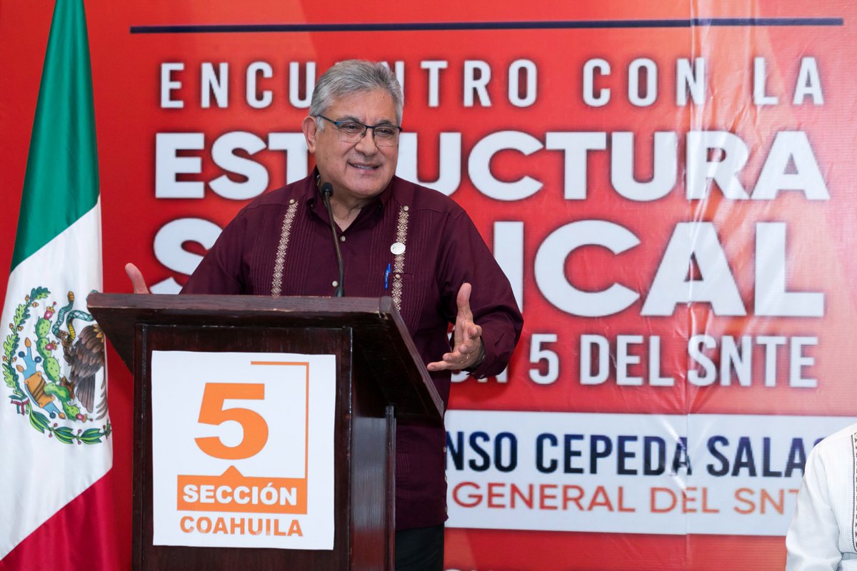 RamirezMiguel64's tweet photo. #UnoSomosTodos
#TodosSomosUno 

En #Saltillo, el Srio. Gral. del #SNTE, Mtro. Alfonso Cepeda, se reunió con la estructura sindical de @SNTECinco, encabezada por el Prof. Everardo Padrón. Hablaron de los logros sindicales y se garantizó la atención de demandas de los agremiados. https://t.co/D2eSXLArxT
