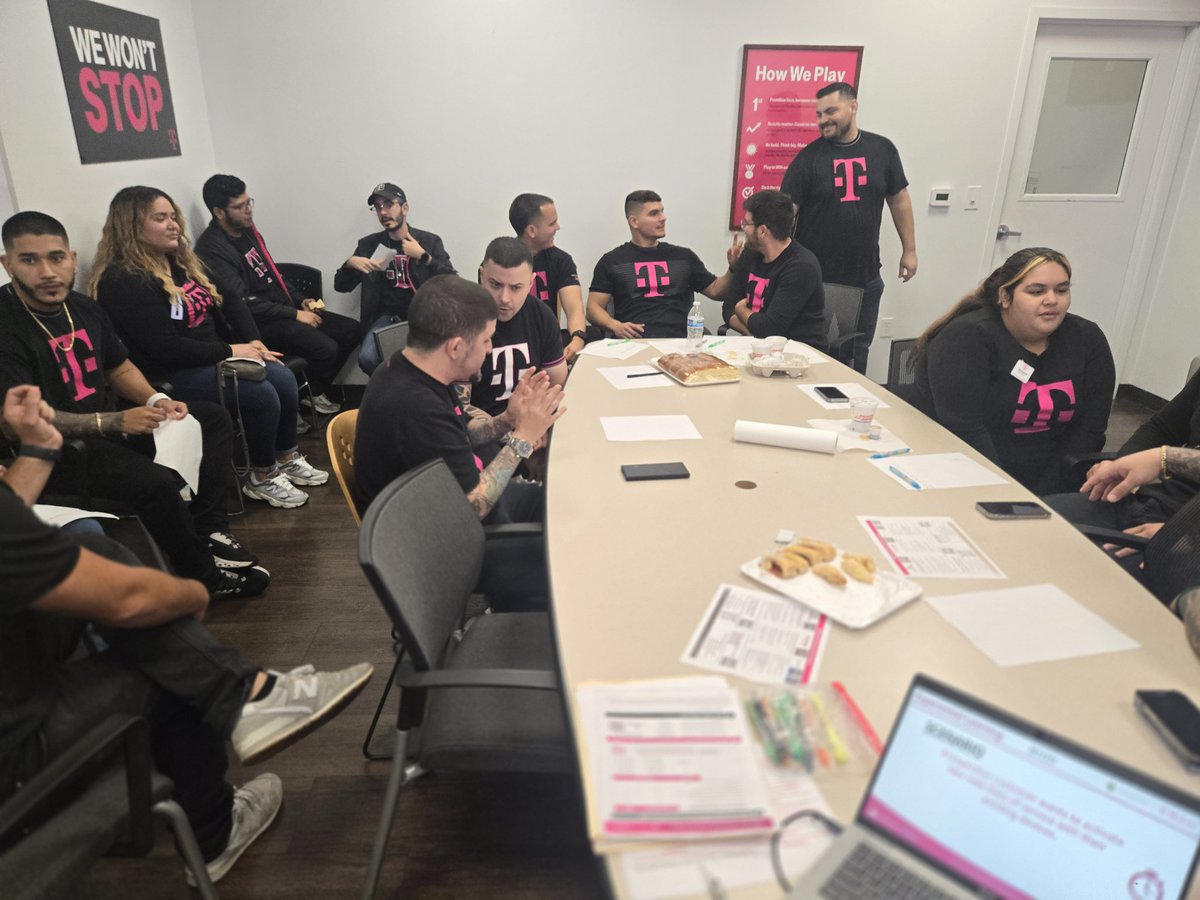 GGuerra305's tweet photo. LevelUp P360 ME TCLO trainings with T1 Miami Northwest district today! Product knowledge, best practices and skill practices to help build more value for All that P360 offer their customers! #Ready2Win! @NicholasMusarra @pattyc101 @JacksonTingley @OJP305 @jorge_alvarez33 https://t.co/Zmymsgz5op