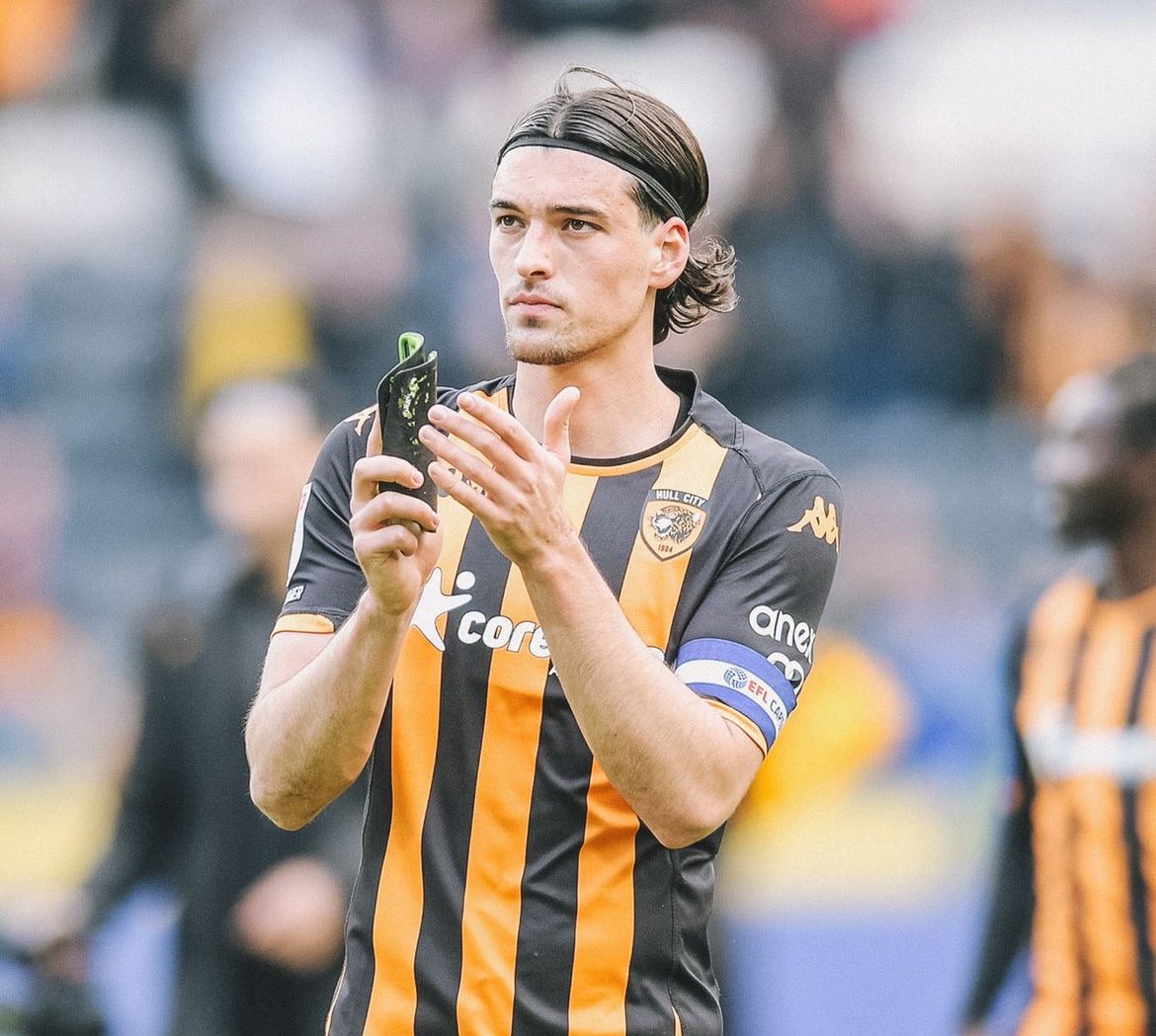 The EFL Zone tweet media