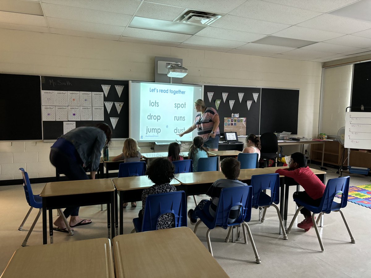 KPRTandL's tweet photo. @kprschools Summer Learning Program is wrapping up week 2 and students are being challenged and engaged in purposeful and powerful learning designed for small groups. 😎#AlwaysLearningKPR https://t.co/VgCuPXfpQv
