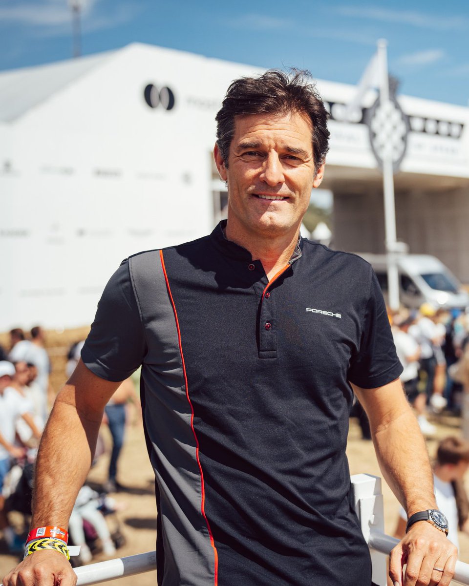 Porsche GB tweet media