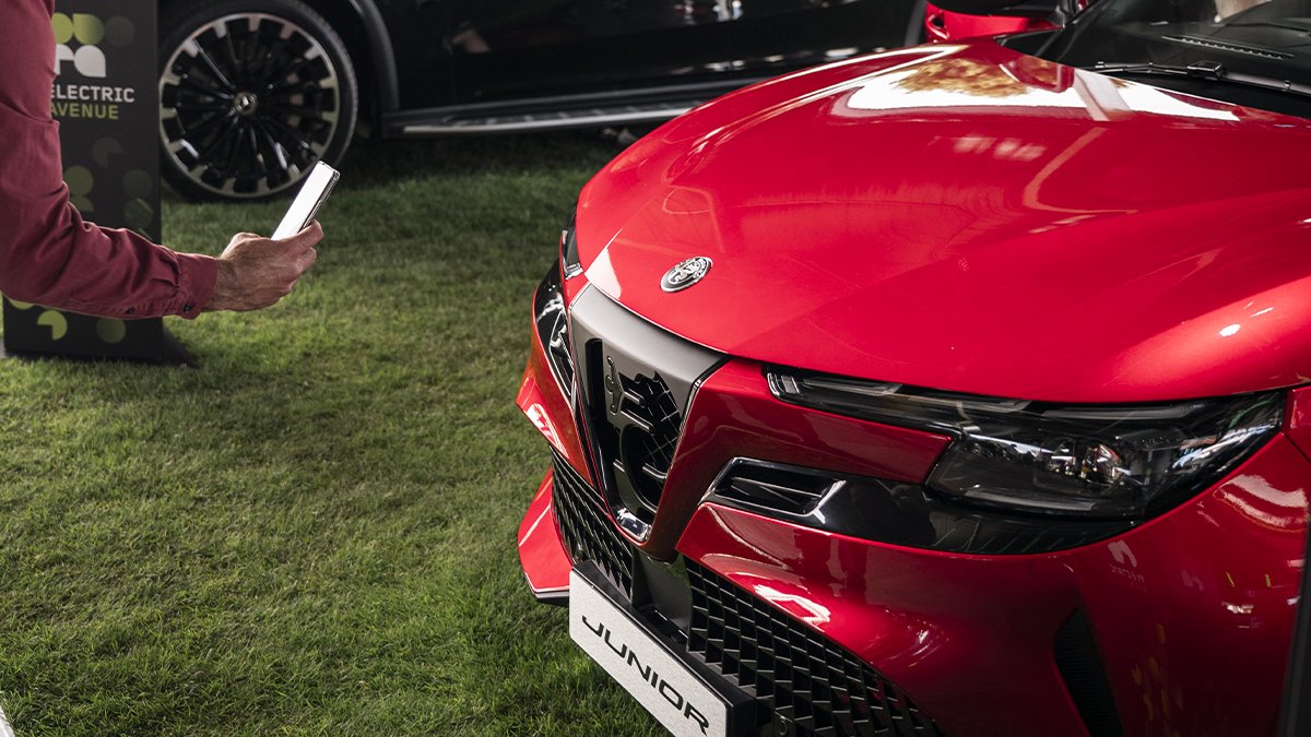 alfa_romeo's tweet photo. The #AlfaRomeo33Stradale makes its international public debut at the 2024 Goodwood Festival of Speed, accompanied by the compact sportiness of the #AlfaRomeoJunior. Italian passion is ready to captivate this world-class motoring catwalk.

#AlfaRomeo #33Stradale #IAMJUNIOR https://t.co/RSVp09qHgh