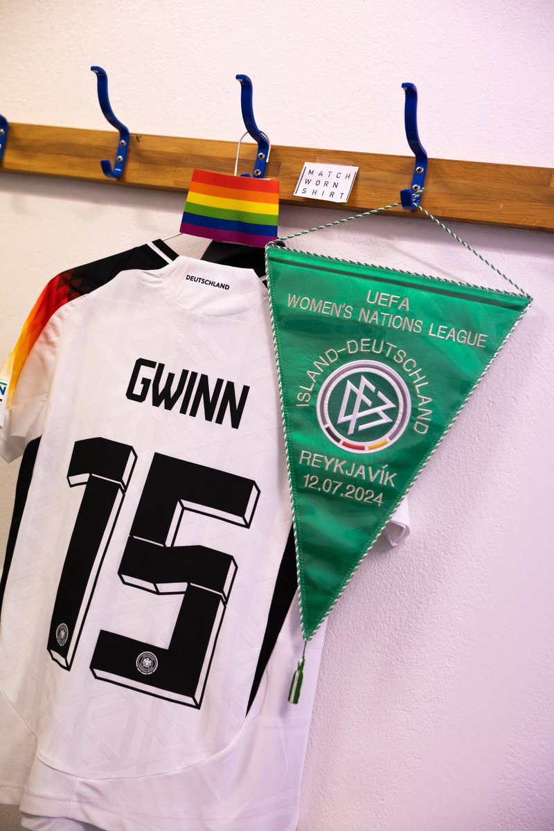 unserfussball's tweet photo. 🚨GROS MATCH POUR LA QUALIF À L’EURO 2025
Pas de stress étant donné qu’on joue contre le deuxième et qu’on est devant mais pour l’instant on perd 1-0 … #DFBFrauen #WirImTeam #ISLGER https://t.co/ASQM2IKVs4