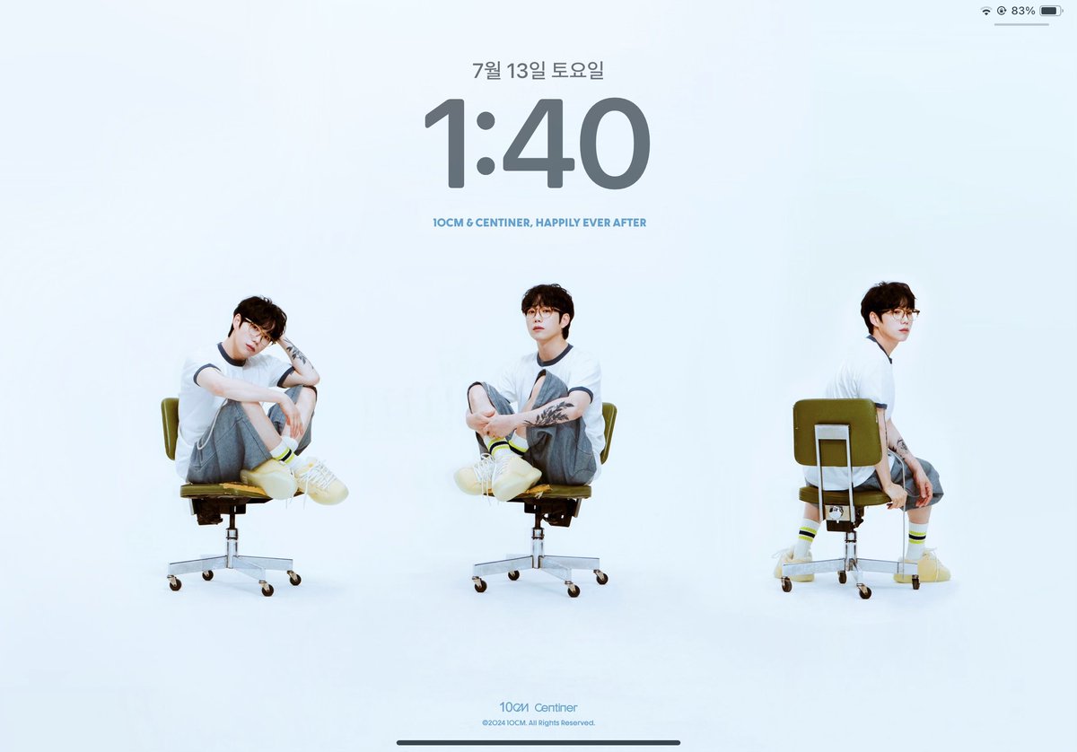 저같이 어떻게 하나만 골라!! 하시는 분들을 위한..
+시계랑 글씨 위치가 애매해서 조금 편집했습니다 (아이패드기준)
왼 : 강쥐 토끼 고양이 낙서   오 : 순정
취향껏 골라 써주십쇼

#권정열 #십센치 #10cm