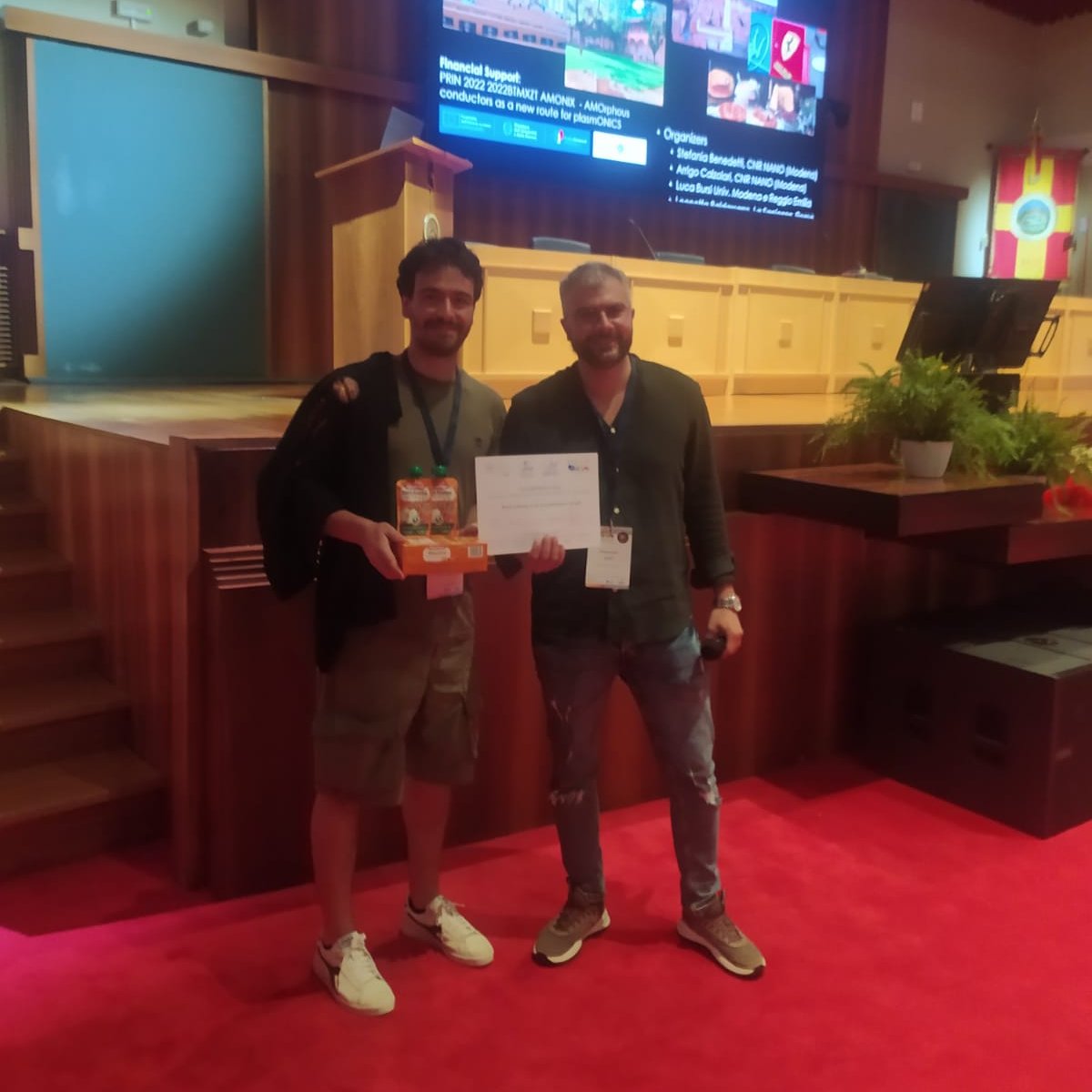 Plasmonica's tweet photo. The #PLASMONICA2024 prizes 🏆 for the Best Oral and the Best Poster presentations go respectively to 🥁🥁🥁 Leonardo Biancorosso from @UniTrieste and Michael Poloczek from @MPI_Light in Erlangen 🎉 Congrats guys and best wishes for your future endeavors! https://t.co/yLgFMysh5r