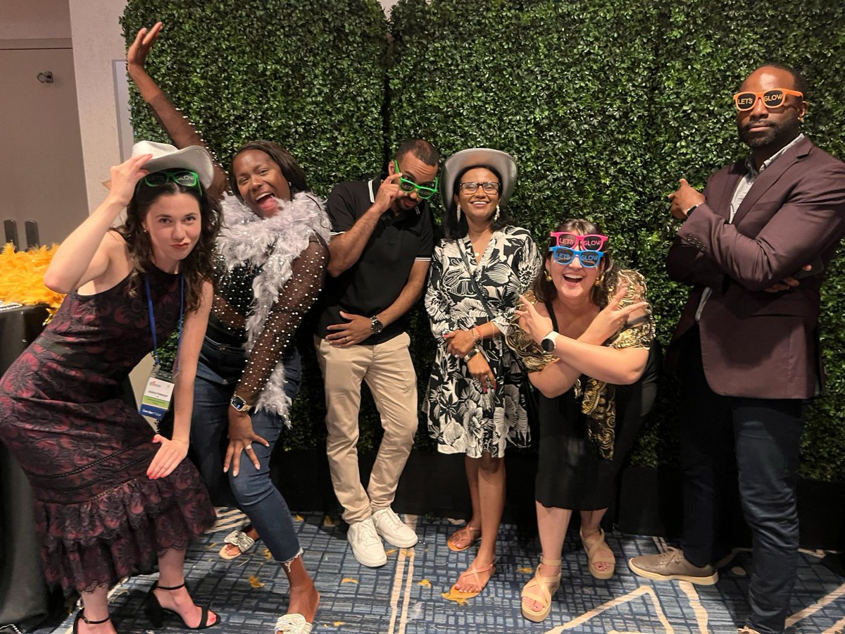 EllevationEd's tweet photo. Blown away by our Windy City offsite!
Ellevation employees flew to Chicago for a company-wide offsite filled with collaboration and fun.
Thanks to everyone for making it unforgettable! 💙 💚 🧡
#EdTech #EdTechLife #EllevatedWork https://t.co/DcxGyG7Ffl