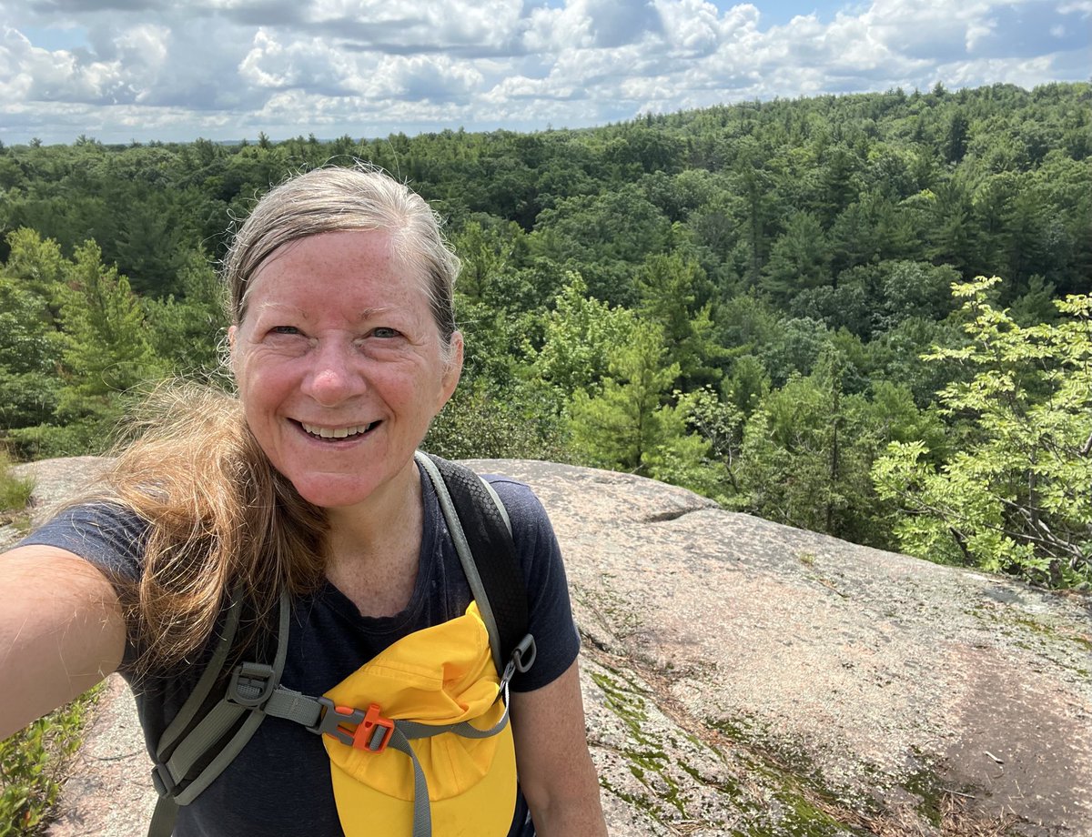 BethGinYGK's tweet image. #getsyouinthefridayfeels #fourdayworkweek #hikerockdunder