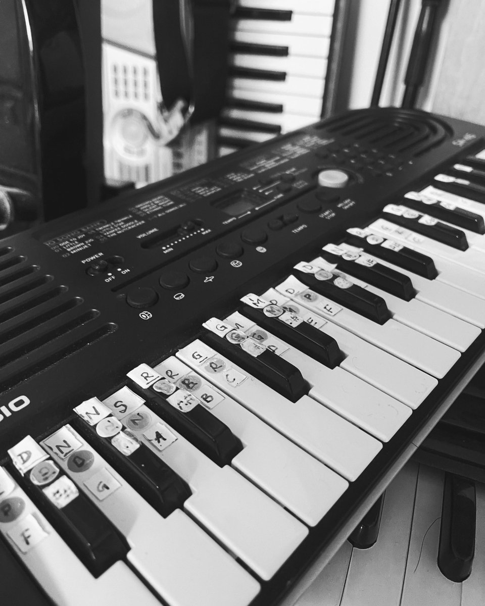 EVOLVEdie's tweet photo. Music comes closest to meditation. Music is a way towards meditation and the most beautiful way. Meditation is the art of hearing the soundless sound, the art of hearing the music of silence – what Zen people call the sound of one hand clapping. (continued) https://t.co/uERPW7hqv3