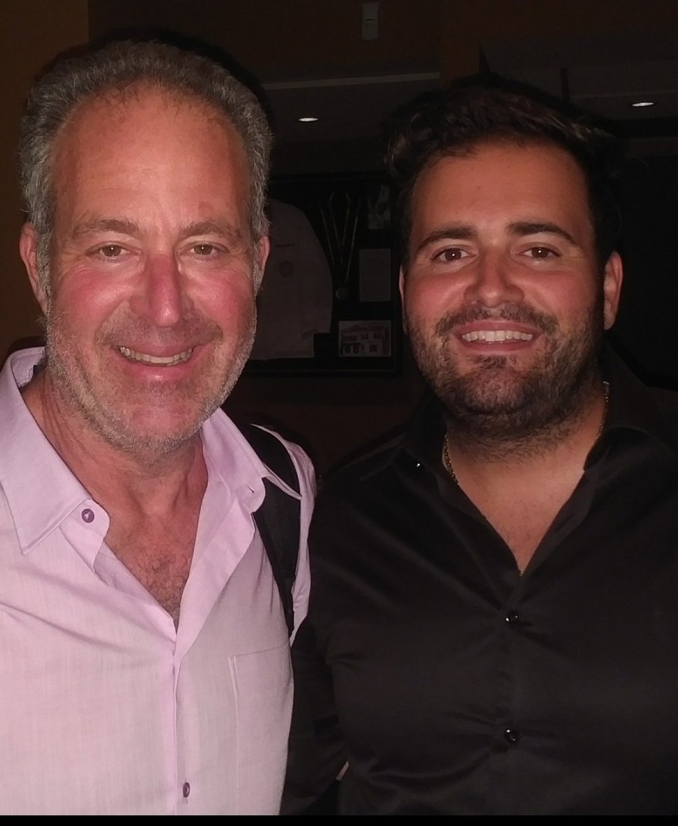 LamboJohnny's tweet image. Always make sure to smile when you know the camera is rolling  😆 📷 

My old friend Cohodes @AlderLaneEggs ... smart money guy!

What&apos;s your fav longs &amp;amp; shorts now ? 

I hear the cheapest lithium producer on the planet is Atlas $ATLX ... trading at 3x fwd p/e
#Stocks #DEEPValue