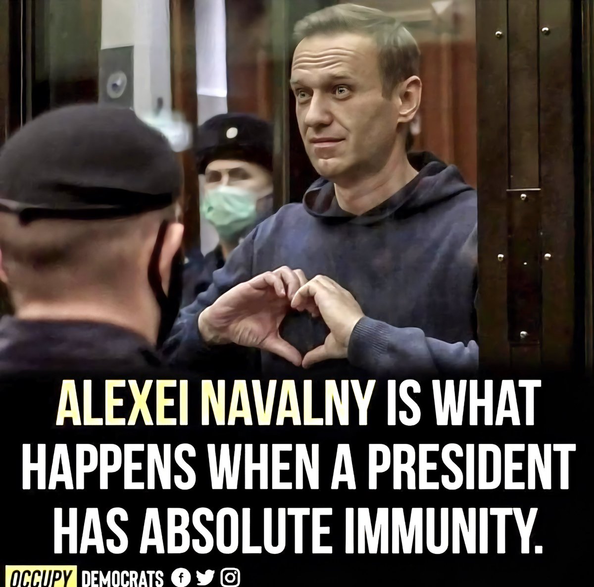 nodramadon's tweet image. #AlexeiNavalny is what happens when a president has #AbsoluteImmunity. 
#TheMoreYouKnow the more you'll understand.