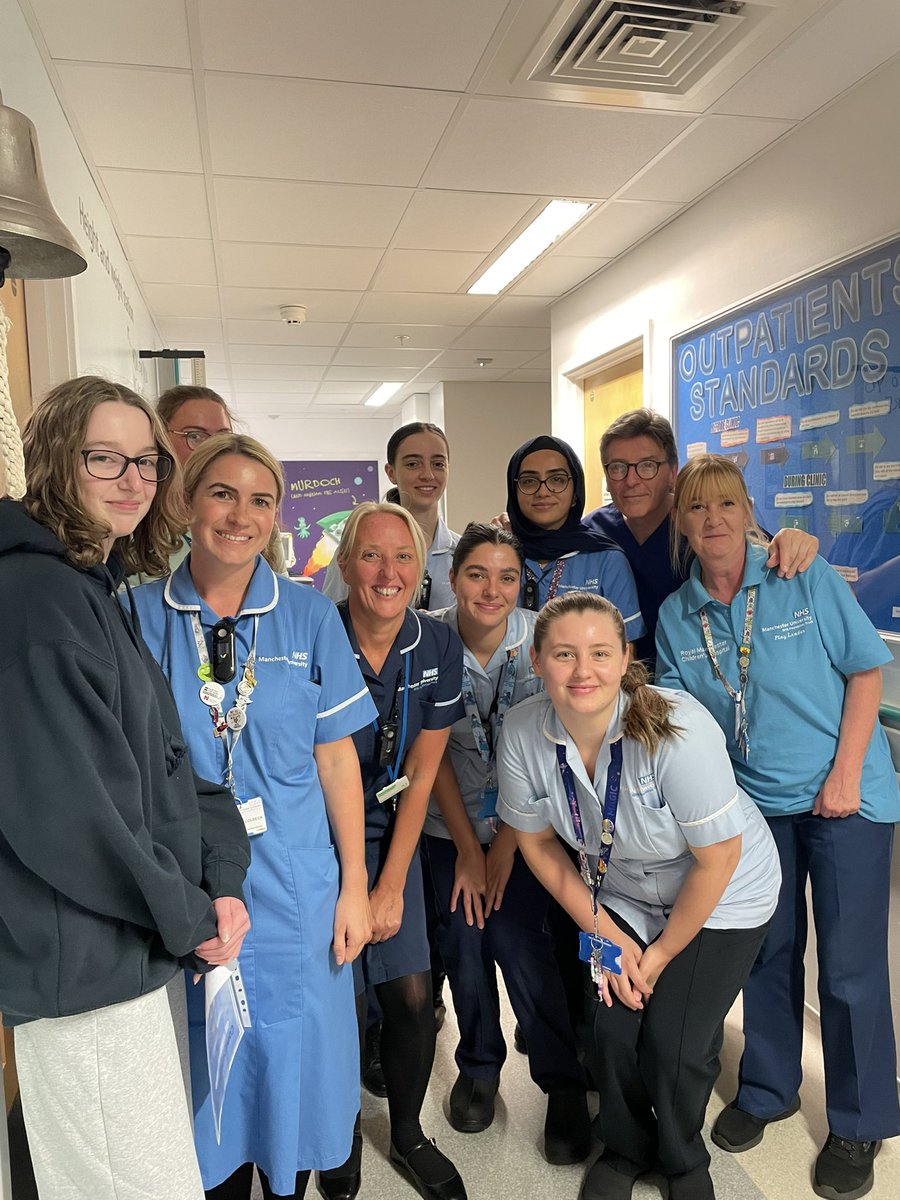 Congratulations to Natasha on the end of treatment bell ring today 🔔🎉 We are so proud of you! We hope you have lovely celebrations to mark the occasion 🎉🩷
