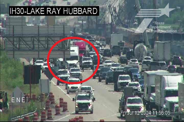 Code3TIMS's tweet image. Disabled Motorist | WB I-30/E of Dalrock Rd (Rowlett) | Lane 3 | Tractor-Trailer | @Rowlett_PD On Scene &amp;amp; NTX Wrecker Service En Route | Use Caution in the Area.