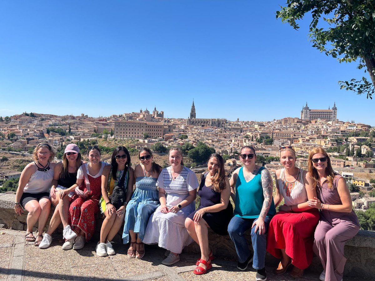 Estudiantes del Doble Master de @jmu y <a href="/usal/">Universidad de Salamanca</a> de Español y Cultura para Educadores. jmu.edu/slcmasters/ind…descubriendo la Ciudad de las Tres Culturas….Toledo