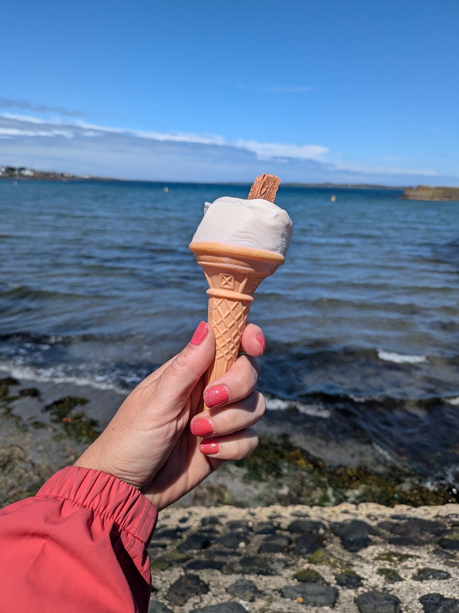 Victoria Canning tweet media