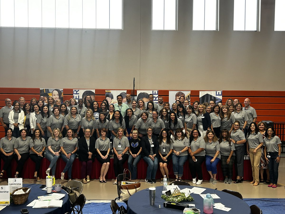 cgpere1's tweet photo. El Paso ISD Elementary Leaders ready to Move Mountains! '24-'25 school year here we come! #ItsStartsWithUs @Al_Garcia_EPISD @ELPASO_ISD https://t.co/I9LtMwD8aT
