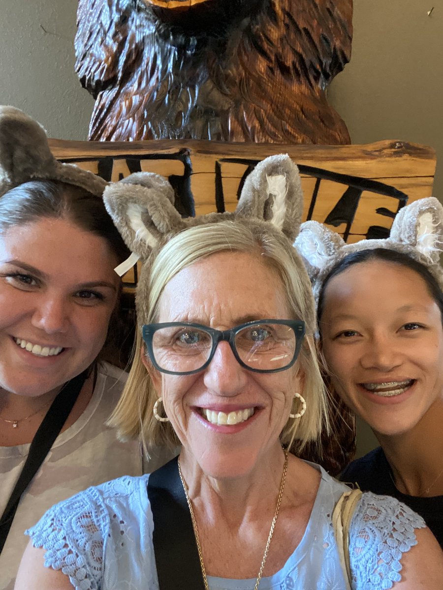 SoftBonesHPP's tweet photo. Can you believe the National Patient Meeting is here? We can’t wait to see you!
A huge thank you to the many volunteers who helped get us ready!
View the agenda here: https://t.co/kl4Cw7yYNo
#SoftBonesHPP #HPPCommunity https://t.co/bo0nor75p4